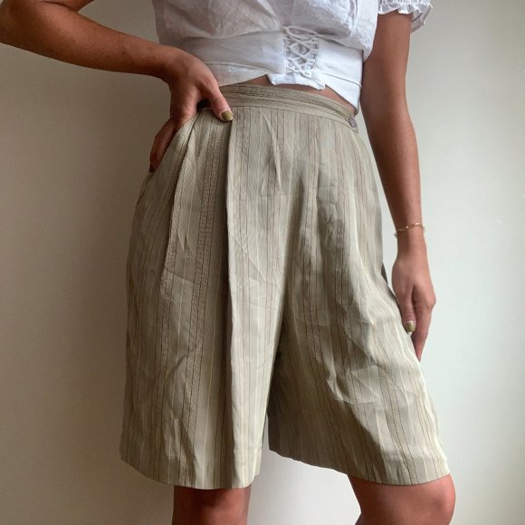 Vintage Pants - ⚡2/$25 SALE ⚡VINTAGE BERMUDA SHORTS